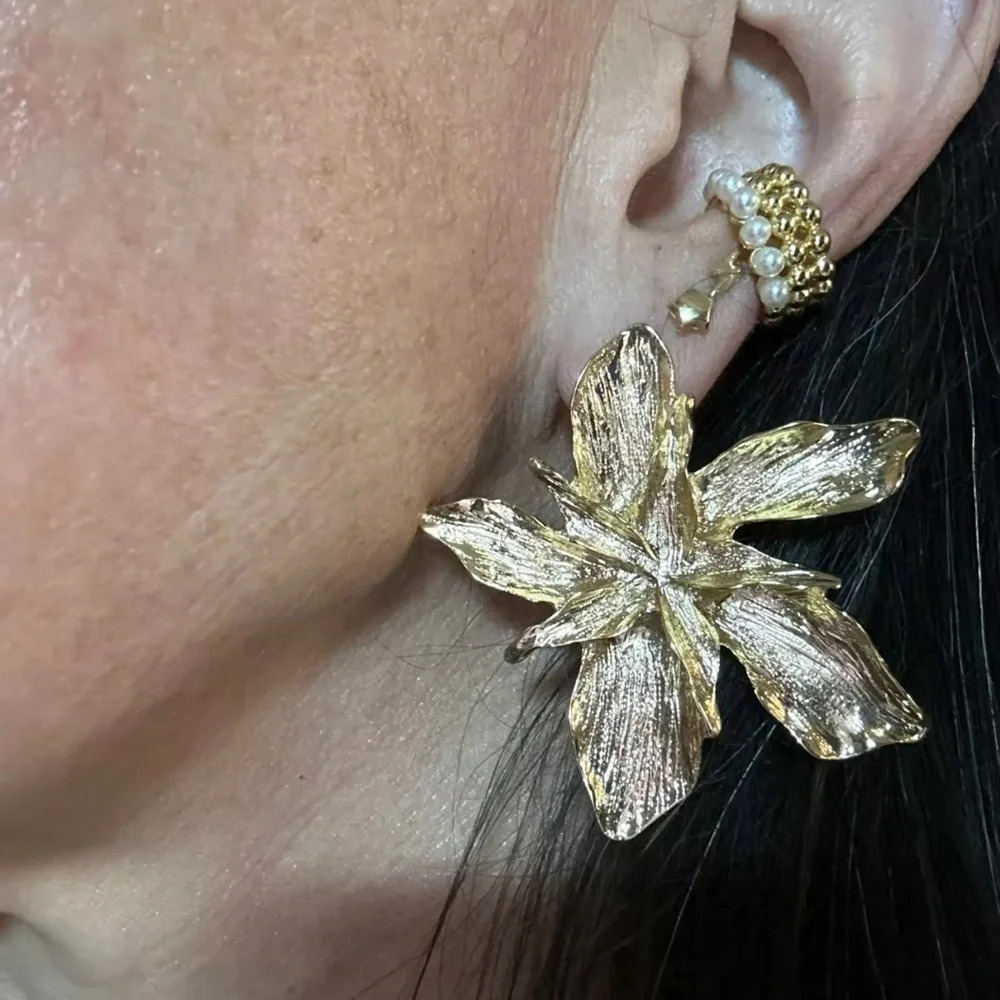 Gold Flower Leaf Metal Earrings